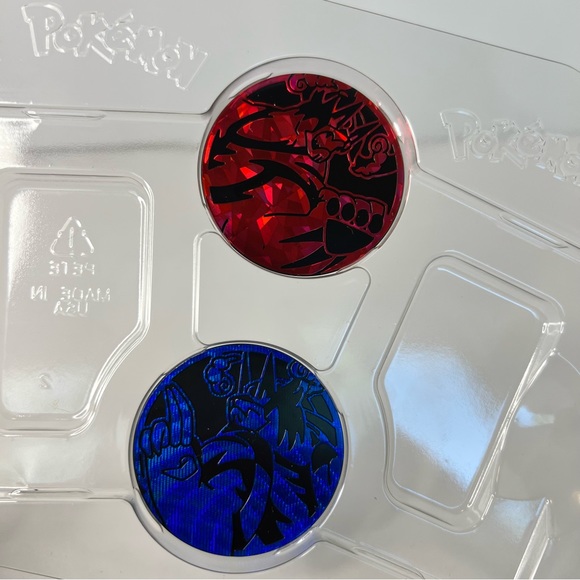 Pokémon Large Coins - Picture 3 of 7